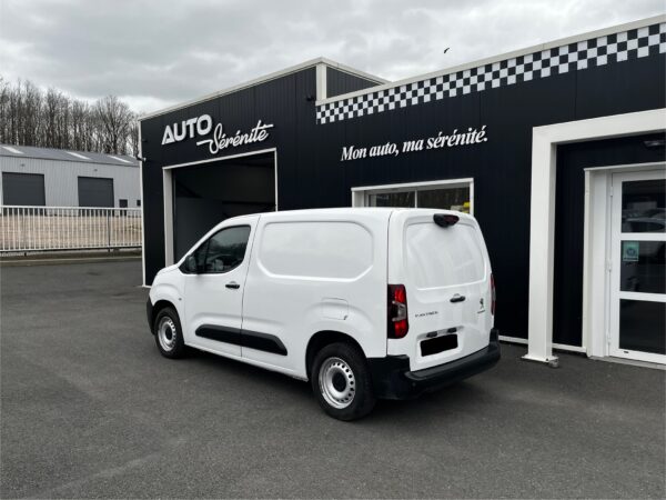 Auto Sérénité-image vue arrière- partner ( Sarthe 72 )