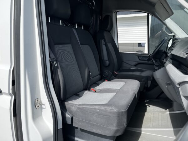 Auto Sérénité-image banquette-crafter (Sarthe 72)