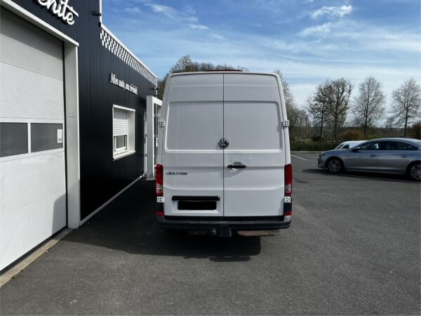 Auto Sérénité-image vue arrière (2)-crafter (Sarthe 72)