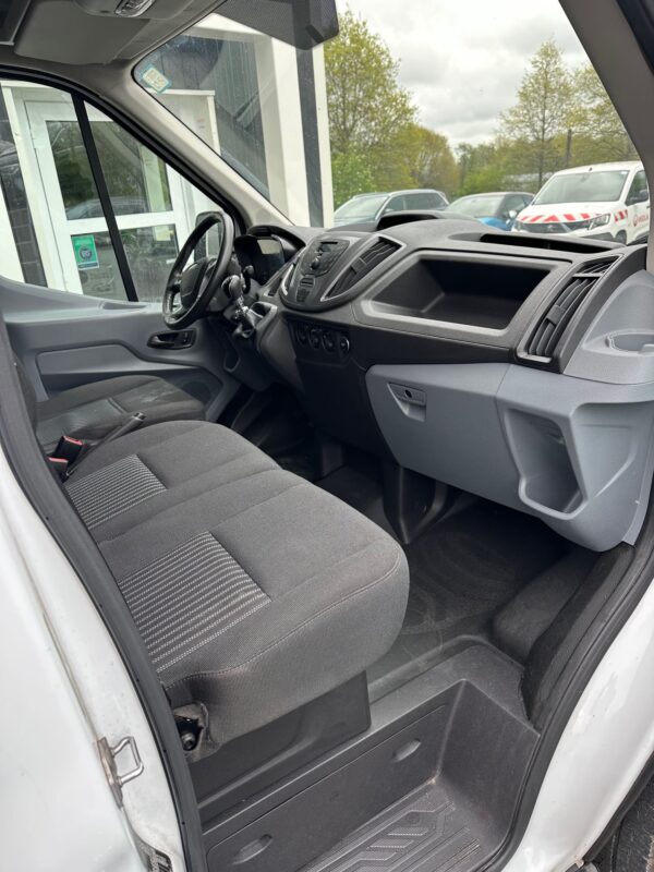 Auto Sérénité-image banquette avant (2) -transit (Sarthe 72)