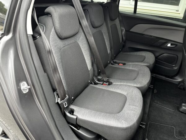 Auto Sérénité-image banquette arrière-c4 (Sarthe72)