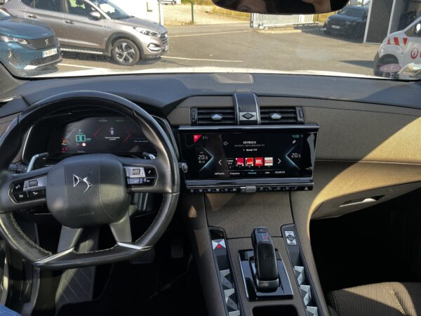 DS 7 Crossback E-TENSE 4x4 300ch Business + TOIT PANORAMIQUE – Image 13