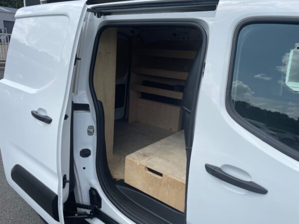 Peugeot Partner FOURGON BLUEHDi 75cv PREMIUM – Image 5