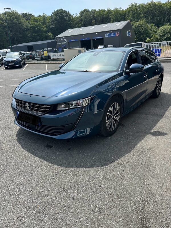 Peugeot 508 SW Hybrid 225 e-EAT8 ALLURE – Image 9