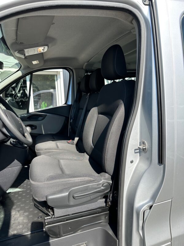 Renault Trafic COMBI L2 dCi 125cv – Image 13