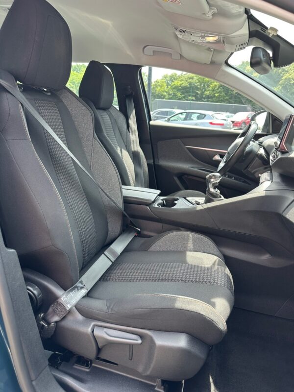 Peugeot 5008 BLUEHDi 130ch – Image 21