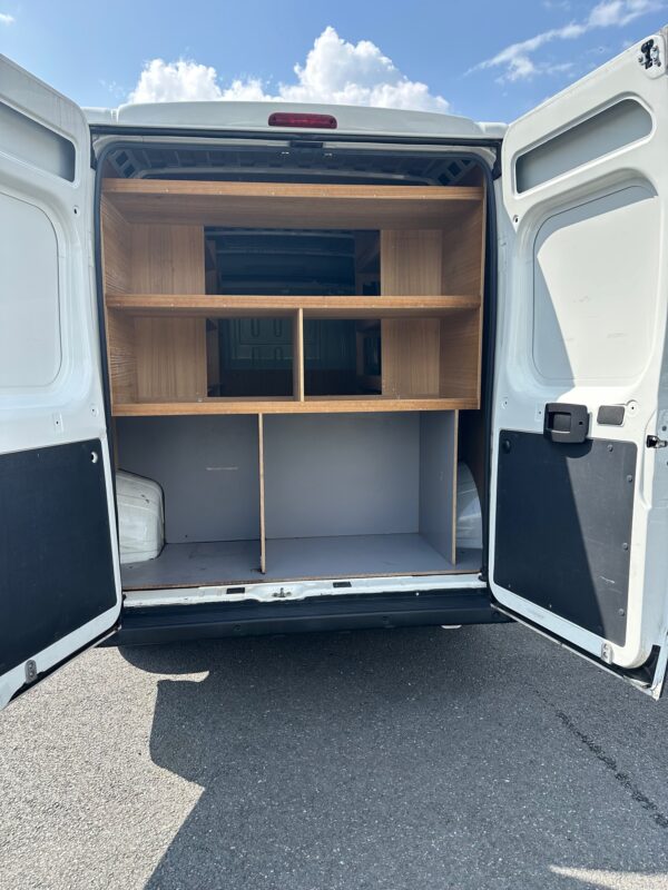 Peugeot Boxer FOURGON 2.2 BLUEHDi 120cv – Image 3