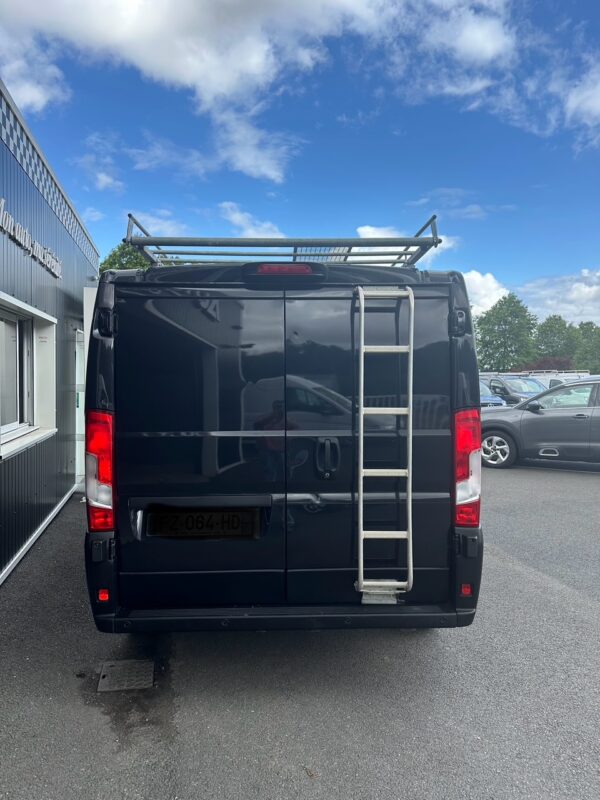 Peugeot Boxer FOURGON 2.2 BLUEHDi 120ch – Image 4