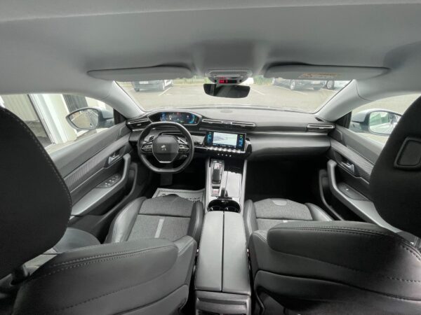 Peugeot 508 SW BUSINESS Hybrid 225cv – Image 5