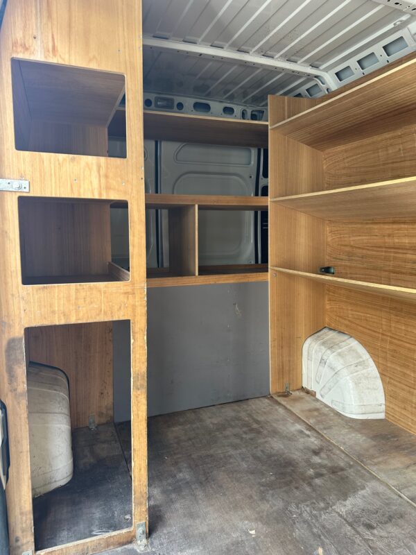 Peugeot Boxer FOURGON 2.2 BLUEHDi 120cv – Image 5