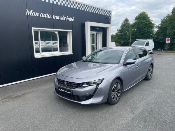 Peugeot 508 SW BUSINESS Hybrid 225cv – Image 3