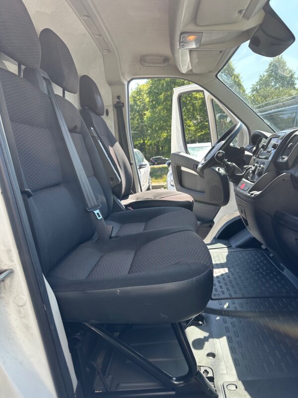 Peugeot Boxer FOURGON 333 L2H2 BLUEHDI 120cv – Image 6