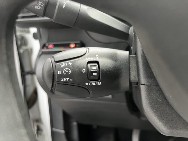 Peugeot Partner LONG XL BLUEHDi 100cv – Image 16