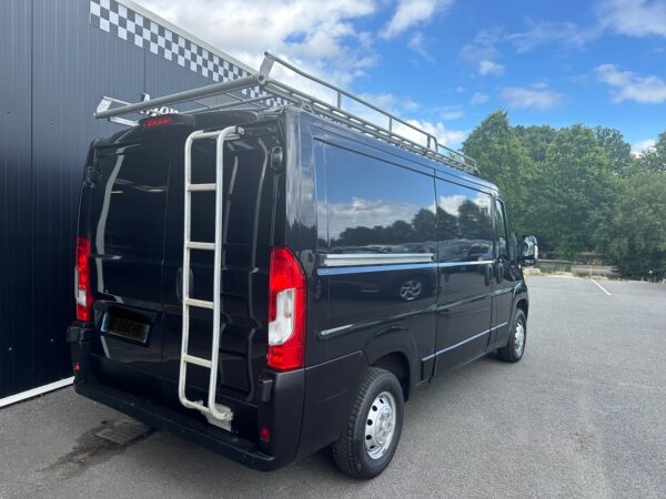 Peugeot Boxer FOURGON 2.2 BLUEHDi 120ch – Image 3