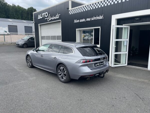 Peugeot 508 SW BUSINESS Hybrid 225cv – Image 2