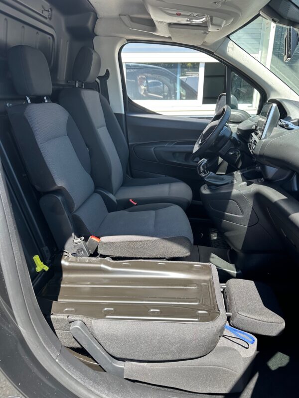 Peugeot Partner BLUEHDI 100cv – Image 8