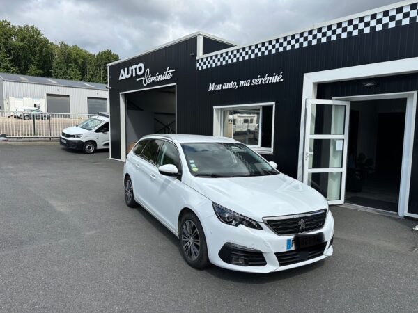 Peugeot 308 SW BlueHDi 130ch (Copie)