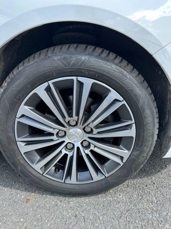 Peugeot 308 SW BlueHDi 130ch (Copie) – Image 20