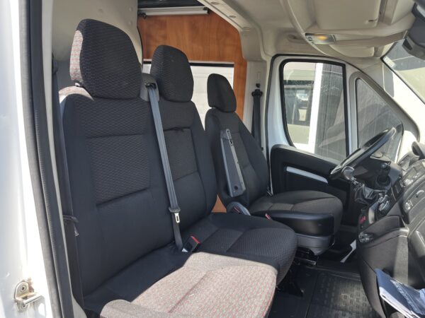 Peugeot Boxer FOURGON TOLE 435 L3H2 BLUEHDI 165cv – Image 12