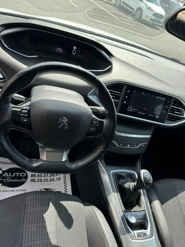 Peugeot 308 SW BlueHDi 130ch (Copie) – Image 6