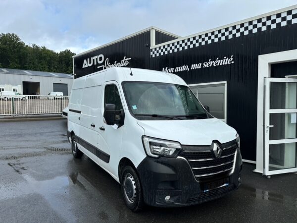 Renault Master FOURGON 2.3BLUEDCi 135cv L2H2 + CROCHET ATTELAGE