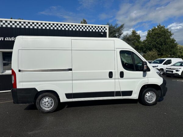 Citroën Jumper FOURGON 35 L2H2 BLUEHDI 120 CV – Image 2