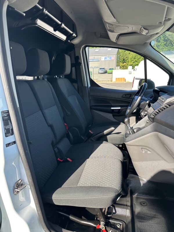 Ford Transit Connect FGN L1 TDCi ECOBLUE 100cv – Image 18