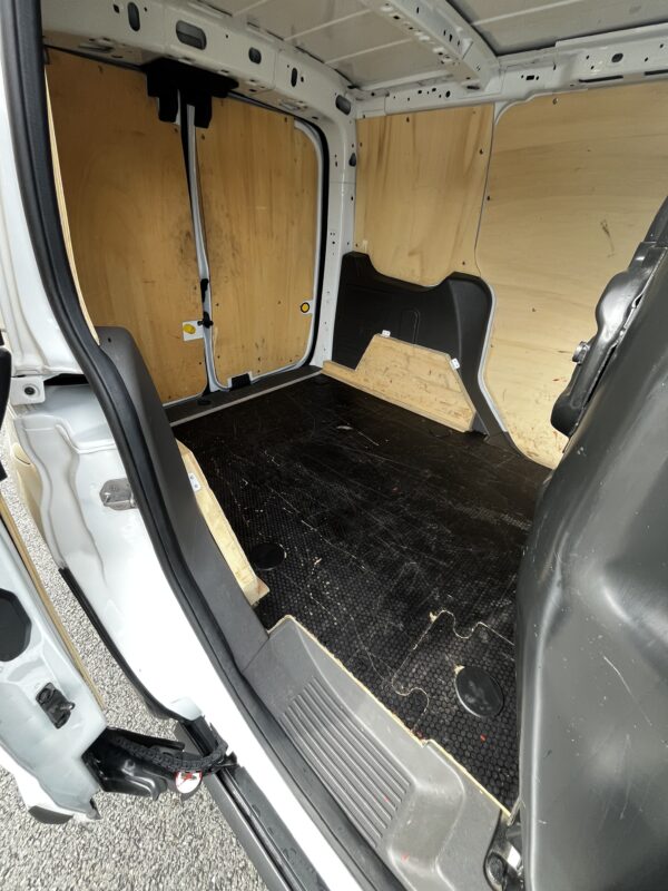 Ford Transit Connect FGN L1 1.5 ECOBLUE 75cv – Image 9
