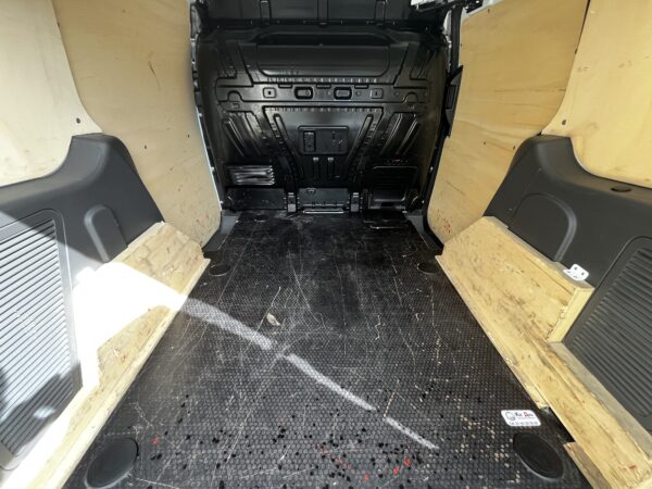 Ford Transit Connect FGN L1 1.5 ECOBLUE 75cv – Image 10