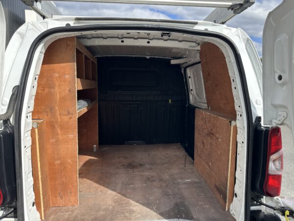 Peugeot Partner FOURGON 650 KG BLUEHDI 100cv + CAMERA – Image 7
