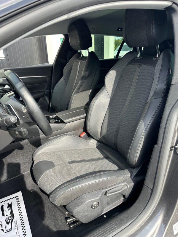 Peugeot 508 SW Hybrid 225cv – Image 10