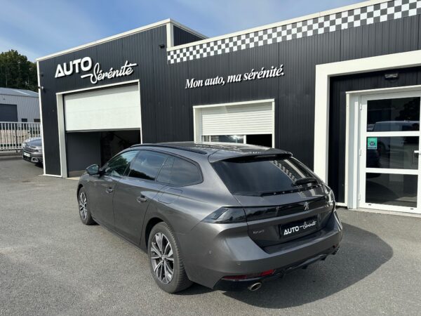 Peugeot 508 SW Hybrid 225cv – Image 4